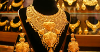 මහ වැසි මැද අද රන් මිලට වුණ දේ – වාර්තා වූ නවතවම රන් මිල ගණන් මෙන්න